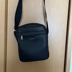 Calvin Klein ブラック ショルダーバッグのサムネイル