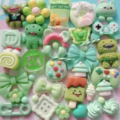 デコパーツアソート ❁⃘ ガチャ詰めポーチ 緑 グリーン ホイップデコ デコパーツ