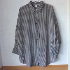 お値下げ❣️URBAN RESERCH の長袖ストライプシャツ　美品のサムネイル