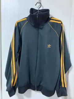 80's アディダス　デサント　刺繍ロゴ　スリーストライプス　ブラックジャージ