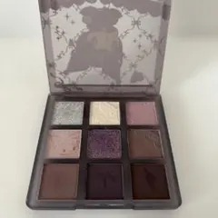 サンリオPink_Bear KUROMI クロミ　アイシャドウパレット 9色