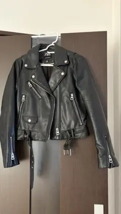 ZARAレザージャケット
