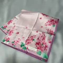新品未使用NINA RICCI ニナリッチ 大判ハンカ56×56cm 花柄のサムネイル