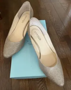 UNTITLED ゴールドポインテッドトゥパンプス23.5cm
