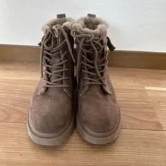 ブラウンファー付き　ショートブーツ