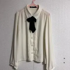 【お値下げしました♪】AS KNOW AS ブラウスのサムネイル