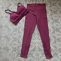 UNDER ARMOUR バーガンディ ヨガウェアセット　Mサイズ