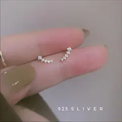 ピアス　CZダイヤピアス　ゴールド　金属アレルギー対応　韓国　ミニスタッドピアス