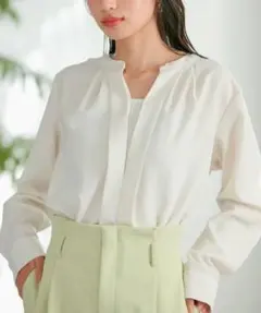 【防シワ・洗える】フロントタック長袖ブラウス　ホワイト　Lサイズ