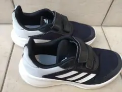 アディダス　テンソーラン　22.5cm 黒