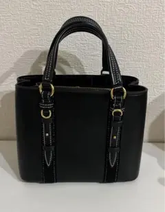 【本日中のみお値下げ】 ZARA ミニハンドバッグ ブラック
