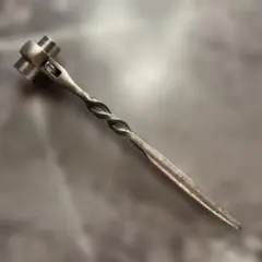 レジャー&DIYなどで活躍！オリジナル取手つきハンマー・スパイラル加工