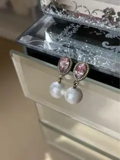 Item thumbnail for item 921d5e9c-5a07-47d8-9ad5-83c8b4f11e64