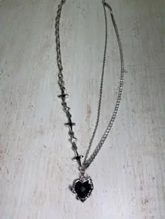シルバー ハート型黒石 ネックレス
