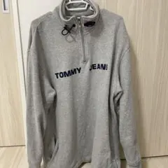 Tommy Jeans グレー ハーフジップ トレーナー