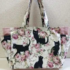 handmade サイドポケット付きトートバッグ 黒猫と牡丹 - メルカリ