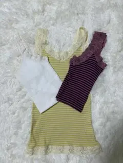 【３枚セット】未使用　ユニクロレース 　ボーダー タンクトップのサムネイル