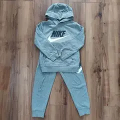 NIKE キッズ パーカー パンツ セットアップ 110-116cm　グレー