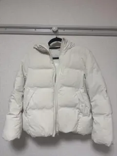 ホワイト フード付きダウンジャケット