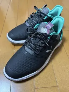新春SALE【美品】Puma ゴルフシューズ ブラック/ターコイズ　26㎝