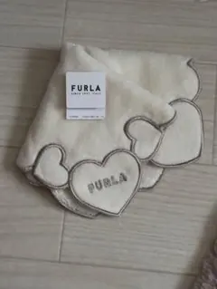 FURLA ハート刺繍 タオルハンカチ
