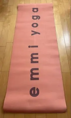 【rui様専用】emmi yoga マット ピンク (持ち運び用ストラップ付き)