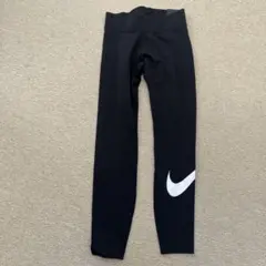 Item thumbnail for item e2e259a0-0cbe-4591-bed8-f4d32406e4d7