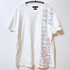 トミーヒルフィガー 半袖Tシャツ 2XL ホワイト プリントTシャツ ロゴ 古着