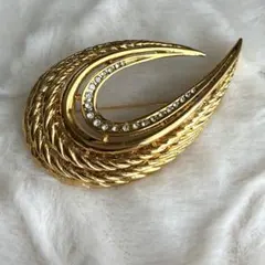 ゴールド　カラー　ブローチ　#538