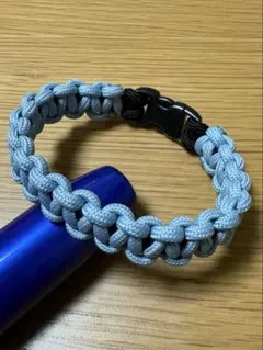パラコードブレスレット　水色