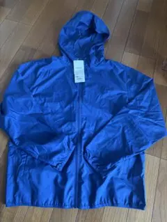 ユニクロ　ポケッタブルUVカットパーカー　キッズ　150cm