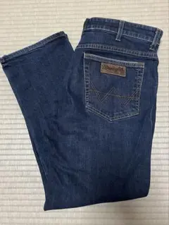 Wranglerのストレートデニムパンツ