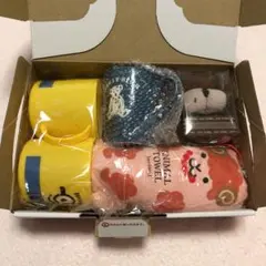 コップ（ミニオン2個セット、くまさん）、タオル2枚のセット