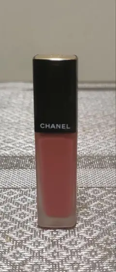 【数回使用のみ】シャネル ルージュ アリュールリクイッドヴェルヴェット 204