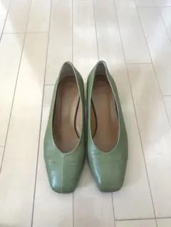 LOQ グリーン レザー パンプス スクエアトゥ　定価45100円