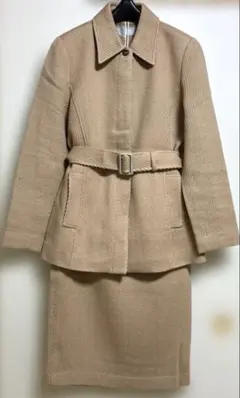 Harrods 美品 スカートセットアップ ベージュ キャメルスーツ