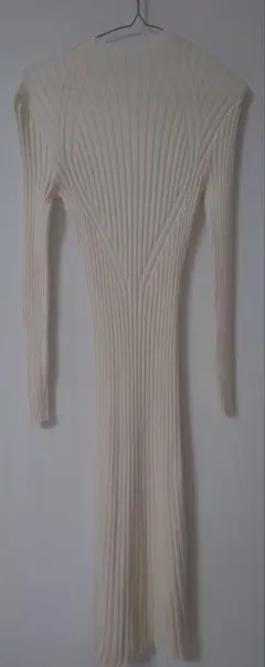 【minagram】クリーム ニットタイトワンピース 長袖【DHORIC】