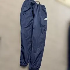 New Balance ネイビー ナイロンパンツ