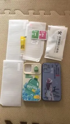 iPhone12、13mini用ケースとフィルム