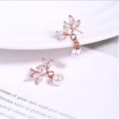 箱入り　ローズゴールド 花モチーフ ピアス