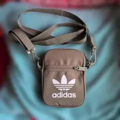 adidas ショルダーバッグ