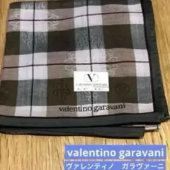 valentino garavani ハンカチ チェック柄　未使用のサムネイル