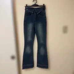 ダークブルーブーツカットデニムハイウエスト