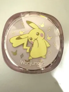 ウォンジョンヨ　クッションファンデーション ピカチュウデザイン　ライトイエロー2のサムネイル