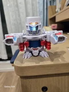 Item thumbnail for item b8ca5427-ada7-411e-b762-bcc71ccc2463