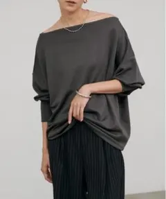 LARUTA ドレープカットプルオーバー