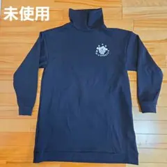 M.U.SPORTS ブラックタートルネックワンピース