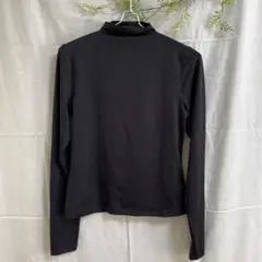 [美品]H&Mレディース黒カットソーのサムネイル