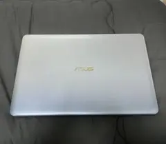 ノートパソコン asus