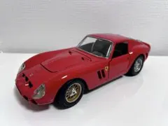 イタリア製 ブラーゴ 1/24 フェラーリ 250 GTO 1962 ミニカー - メルカリ